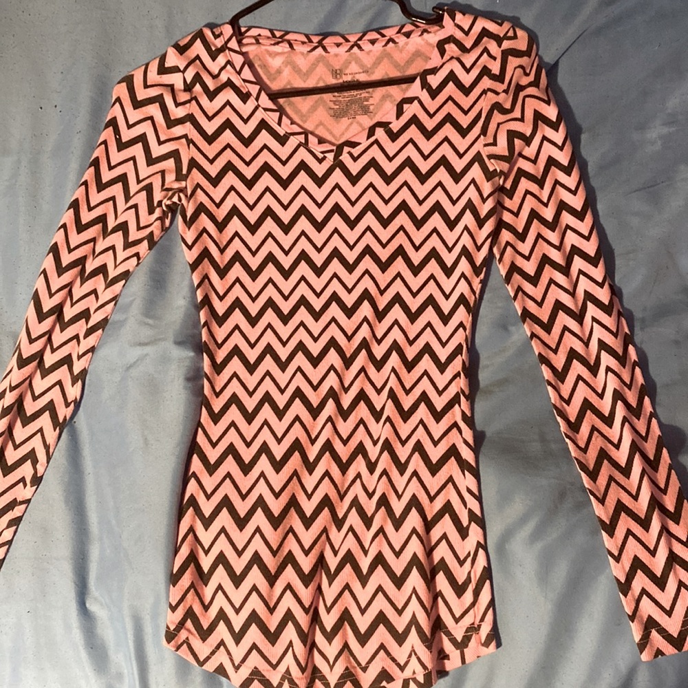 Long sleeve size small